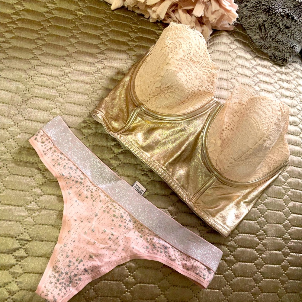 Gold & Lace Corset Bra and shinmery star panties